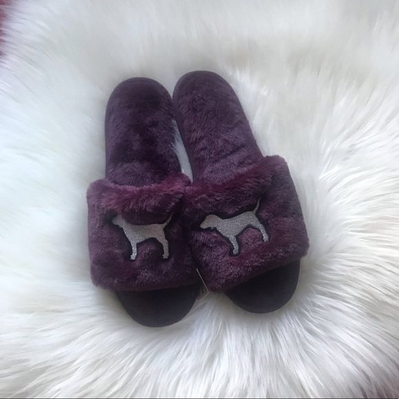 Victoria’s Secret PINK Slippers Violet PINK Dog Logo Large NEW - Picture 2 of 3